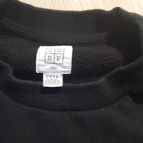 Sweatshirt - Picture 2 of 4